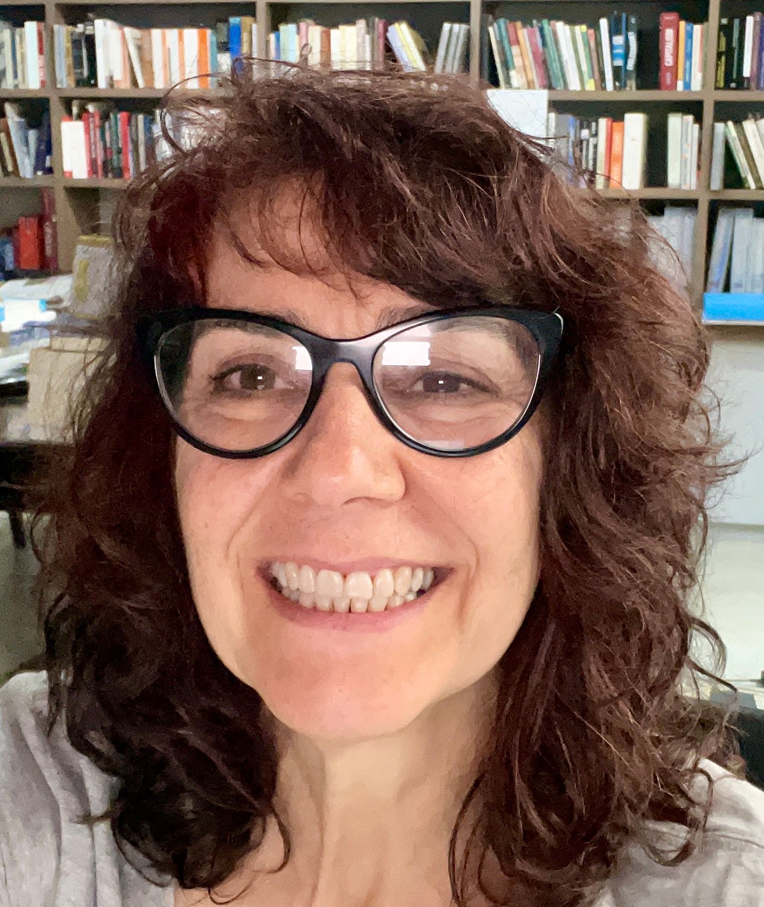 Claudia Feres Faria